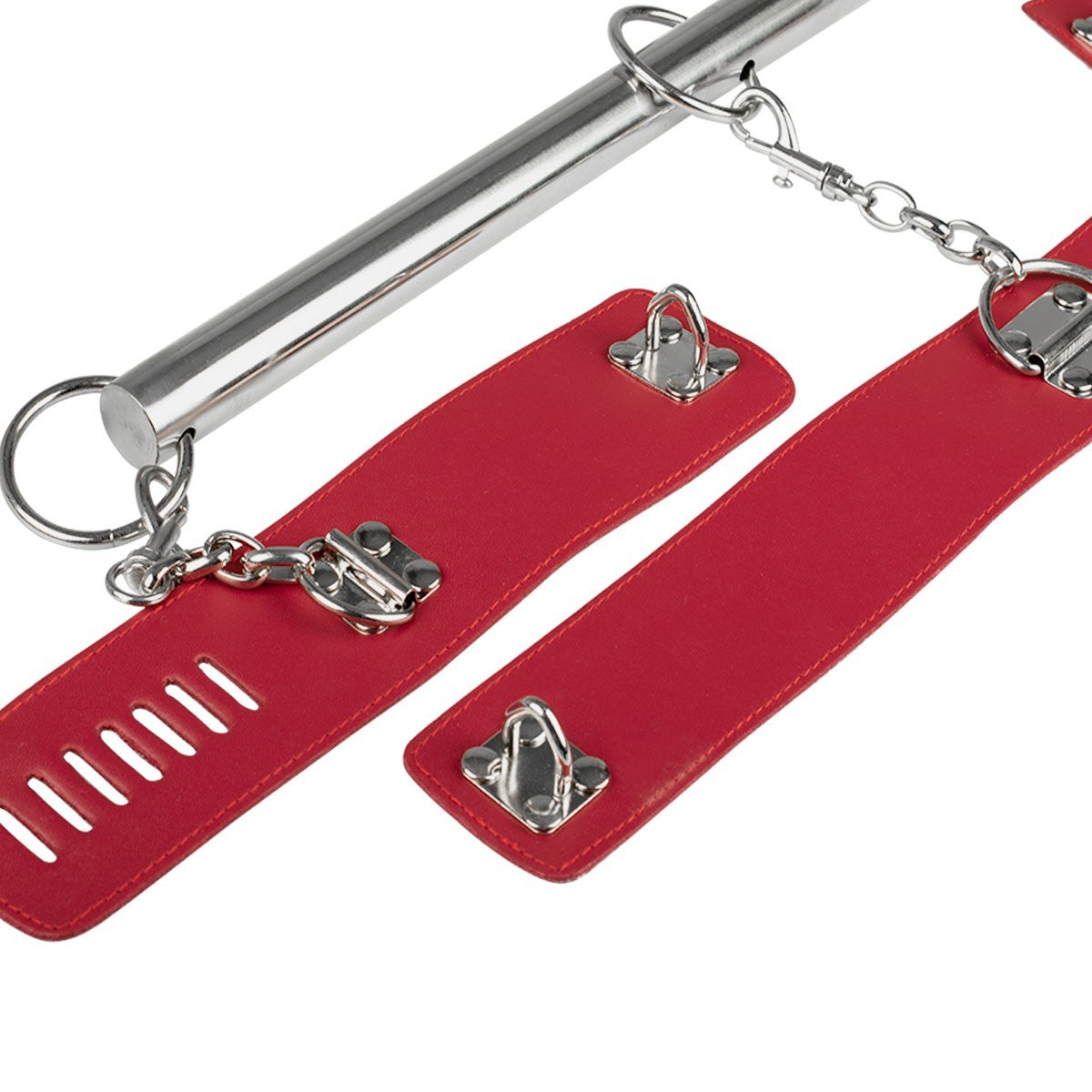 Bondage yoke style spreader bar with adjustable wrist cuffs
